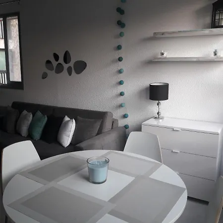 Appartement Frejus Apartment *